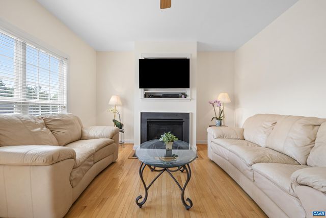 1236 AMBER RIDGE RD, Charlottesville, VA 22901