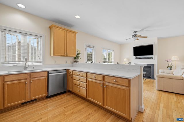 1236 AMBER RIDGE RD, Charlottesville, VA 22901
