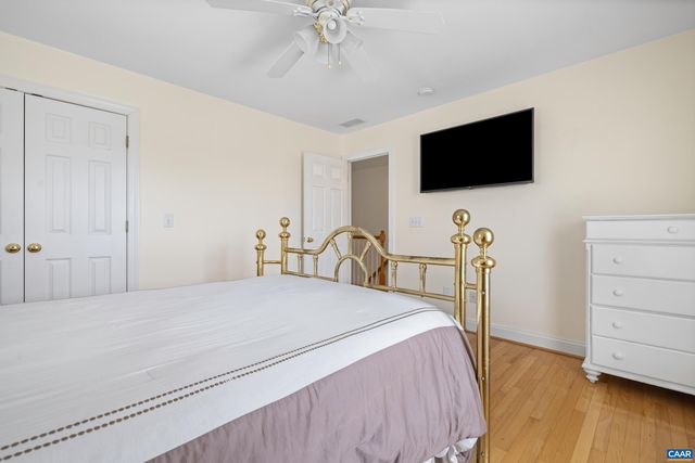 1236 AMBER RIDGE RD, Charlottesville, VA 22901