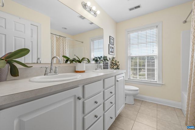 1236 AMBER RIDGE RD, Charlottesville, VA 22901