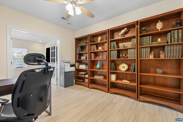 1236 AMBER RIDGE RD, Charlottesville, VA 22901