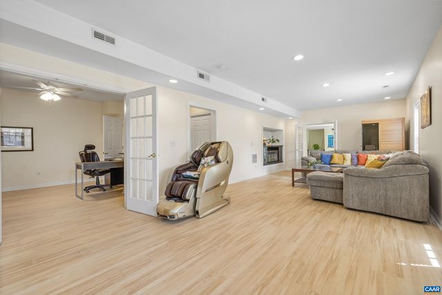 1236 AMBER RIDGE RD, Charlottesville, VA 22901