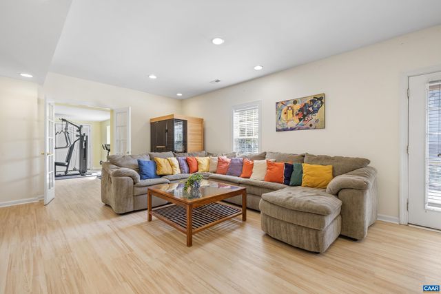 1236 AMBER RIDGE RD, Charlottesville, VA 22901