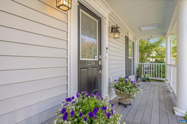 1236 AMBER RIDGE RD, Charlottesville, VA 22901
