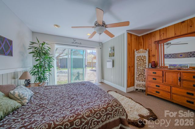 3 Taproot Trail, Barnardsville, NC 28709