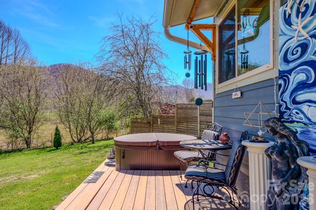 3 Taproot Trail, Barnardsville, NC 28709