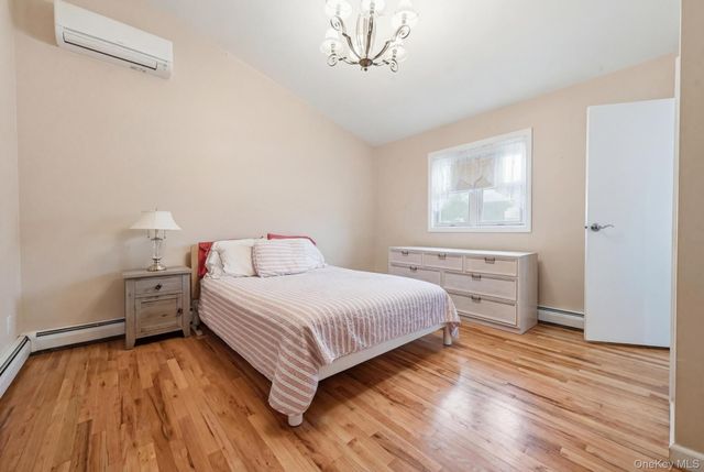 3965 Darby Lane, Seaford, NY 11783