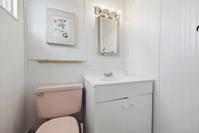 3965 Darby Lane, Seaford, NY 11783