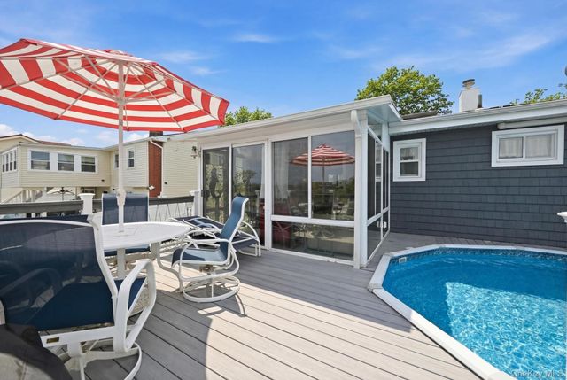 3965 Darby Lane, Seaford, NY 11783