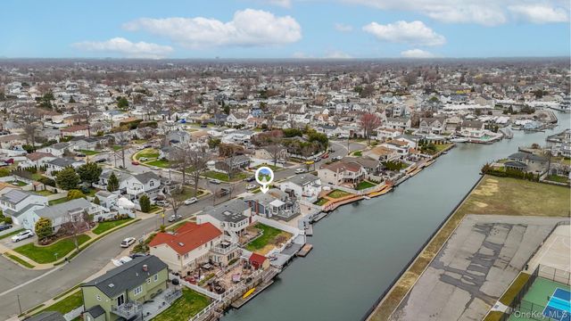 3965 Darby Lane, Seaford, NY 11783