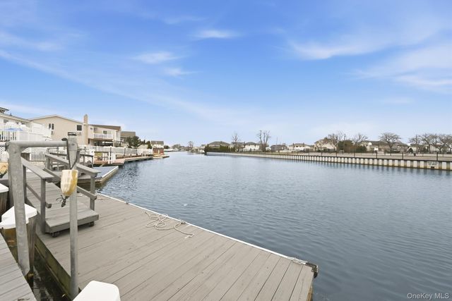 3965 Darby Lane, Seaford, NY 11783