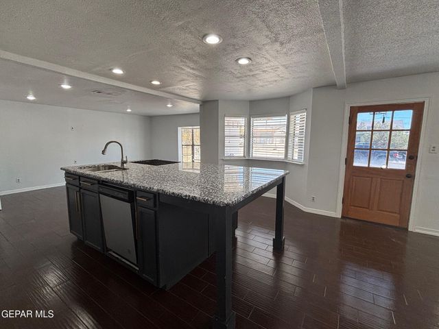 8079 DISNEY Drive, El Paso, TX 79907