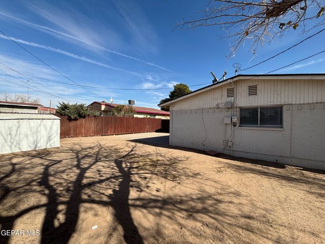 8079 DISNEY Drive, El Paso, TX 79907