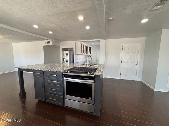 8079 DISNEY Drive, El Paso, TX 79907