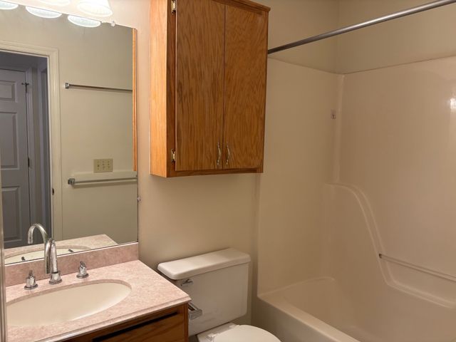 5268 Village Way, Nashville, TN 37211