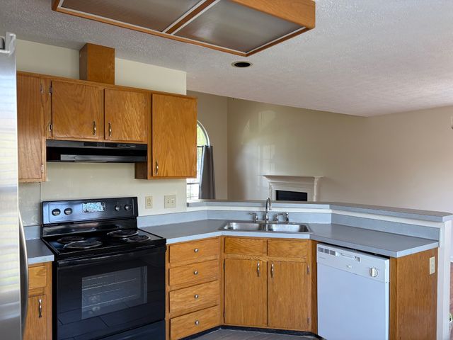 5268 Village Way, Nashville, TN 37211