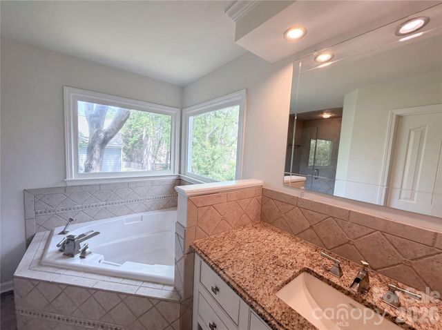 17206 Shadow Bark Drive, Cornelius, NC 28031