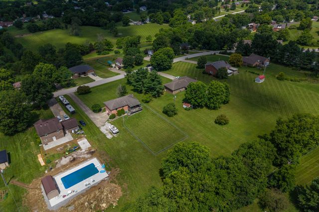 129 Carlton Court, Richmond, KY 40475