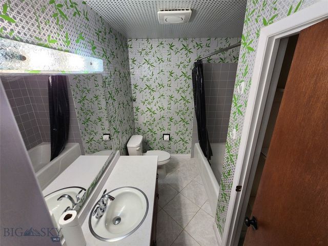 1249 Park Garden Road, Great Falls, MT 59404