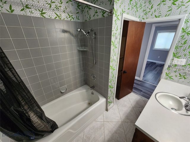 1249 Park Garden Road, Great Falls, MT 59404