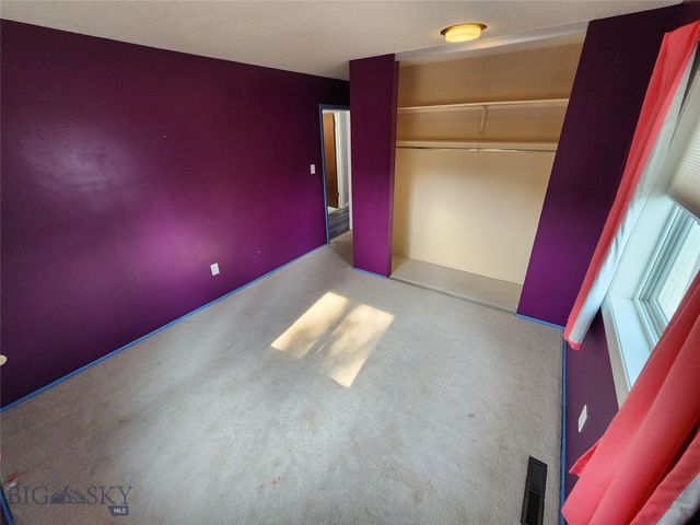 1249 Park Garden Road, Great Falls, MT 59404