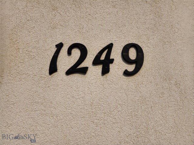 1249 Park Garden Road, Great Falls, MT 59404