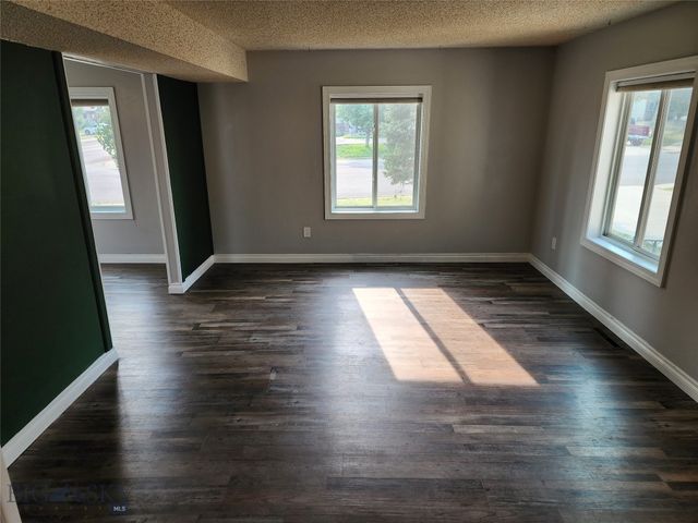 1249 Park Garden Road, Great Falls, MT 59404