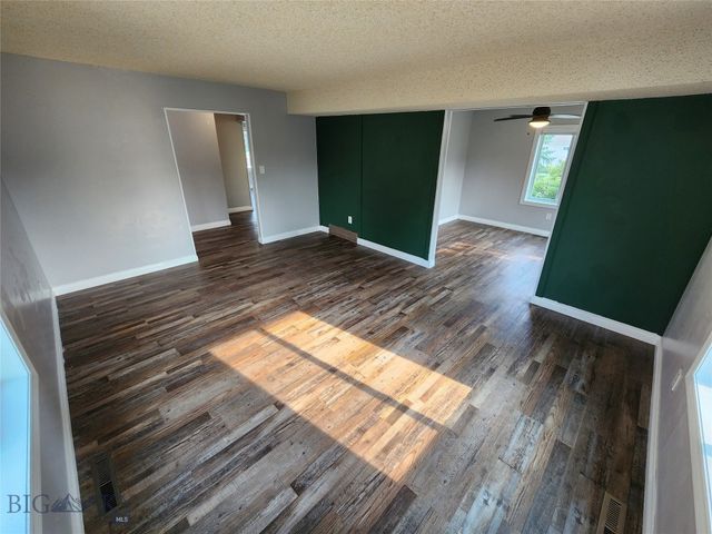 1249 Park Garden Road, Great Falls, MT 59404
