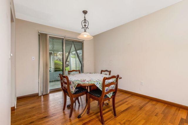 280 Woodsview Drive, Canal Winchester, OH 43110