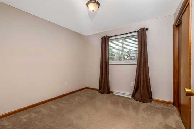280 Woodsview Drive, Canal Winchester, OH 43110