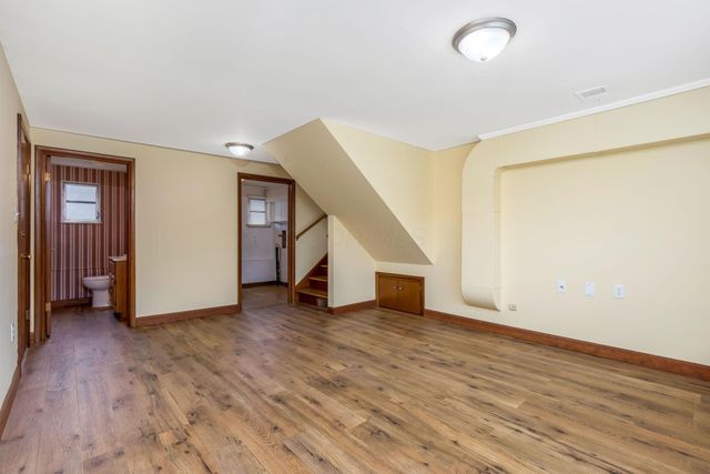 280 Woodsview Drive, Canal Winchester, OH 43110