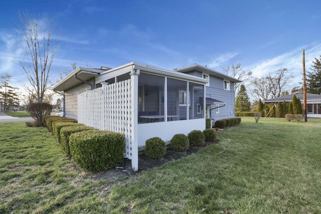 280 Woodsview Drive, Canal Winchester, OH 43110