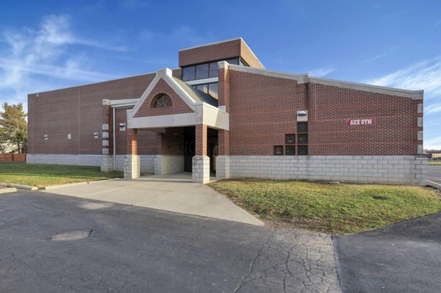 280 Woodsview Drive, Canal Winchester, OH 43110