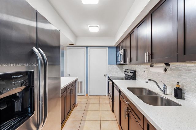 8401 SW 107th Ave 144E, Miami, FL 33173