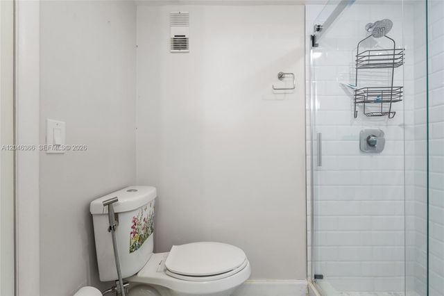 8401 SW 107th Ave 144E, Miami, FL 33173
