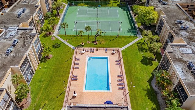 8401 SW 107th Ave 144E, Miami, FL 33173