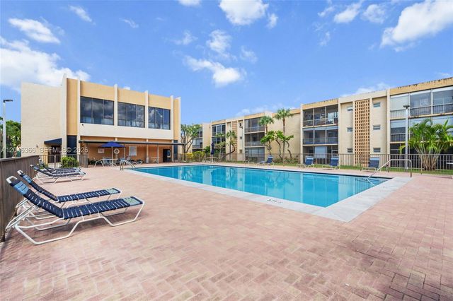 8401 SW 107th Ave 144E, Miami, FL 33173