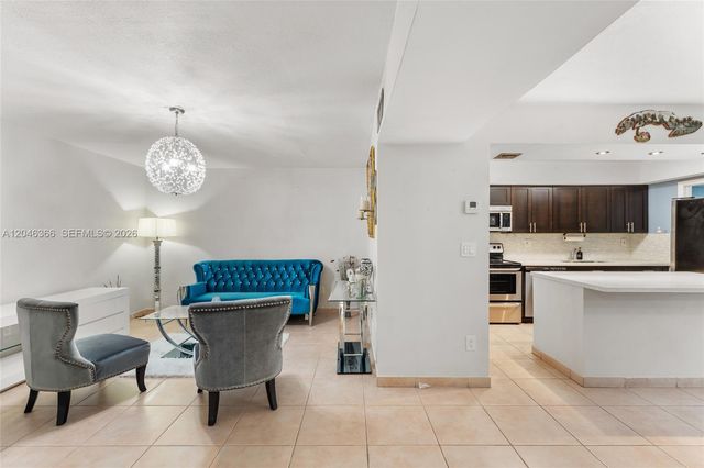 8401 SW 107th Ave 144E, Miami, FL 33173