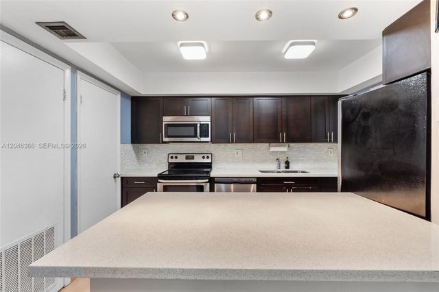 8401 SW 107th Ave 144E, Miami, FL 33173