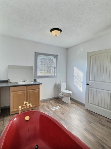 1522 County Road 404, Alton, MO 65606