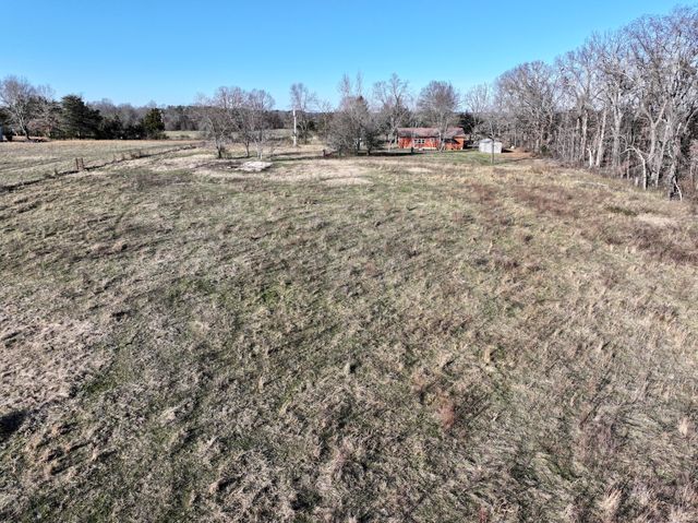 1522 County Road 404, Alton, MO 65606