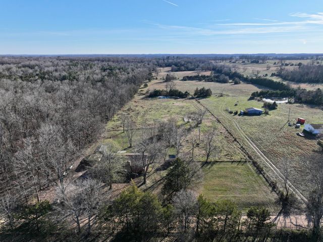 1522 County Road 404, Alton, MO 65606