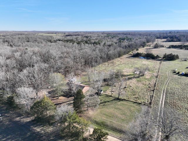 1522 County Road 404, Alton, MO 65606