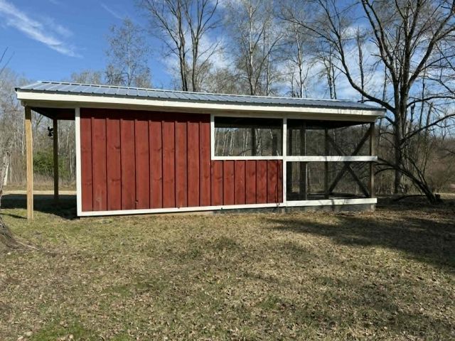 21632 90th Avenue, Evart, MI 49631