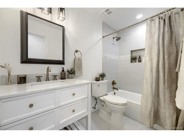 7953 Chase Cir 200, Arvada, CO 80003