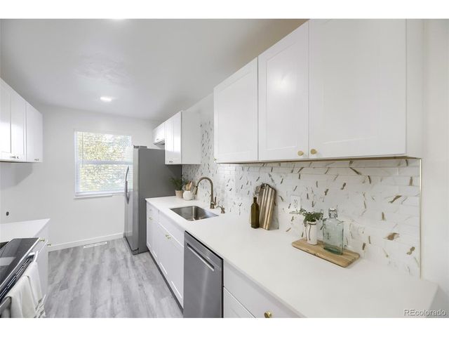 7953 Chase Cir 200, Arvada, CO 80003