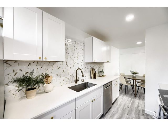 7953 Chase Cir 200, Arvada, CO 80003