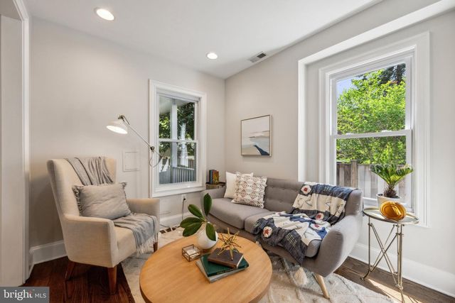 1707 IRVING STREET, Washington, DC 20018