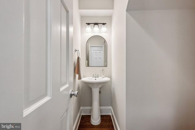 1707 IRVING STREET, Washington, DC 20018