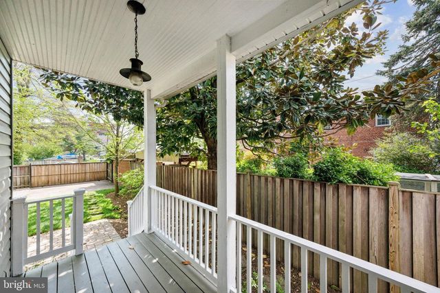 1707 IRVING STREET, Washington, DC 20018